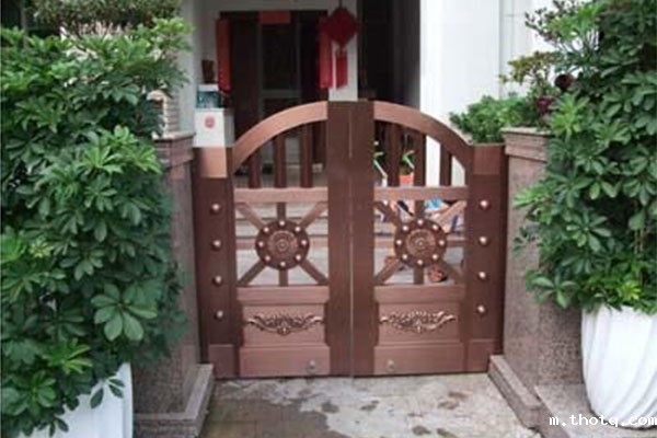 安装铜门的方法 安装铜门的方法